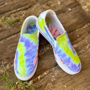 Nike Size 8.5 Slip on tye dye shoes like new
